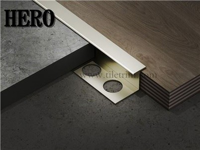 רצועת מעבר אלומיניום גמישה